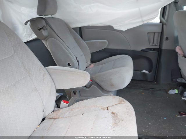 Продаж на аукціоні авто 2016 Toyota Sienna Le 8 Passenger, vin: 5TDKK3DC6GS694063, номер лоту: 44900421