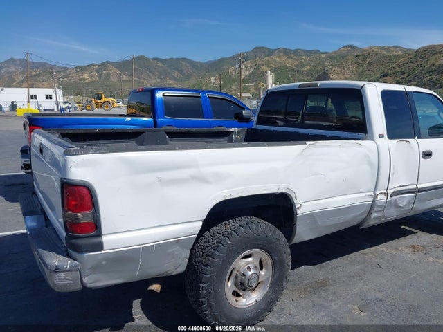 Продажа на аукционе авто 2001 Dodge Ram 2500 St, vin: 3B7KC23Z91G772547, номер лота: 44900500