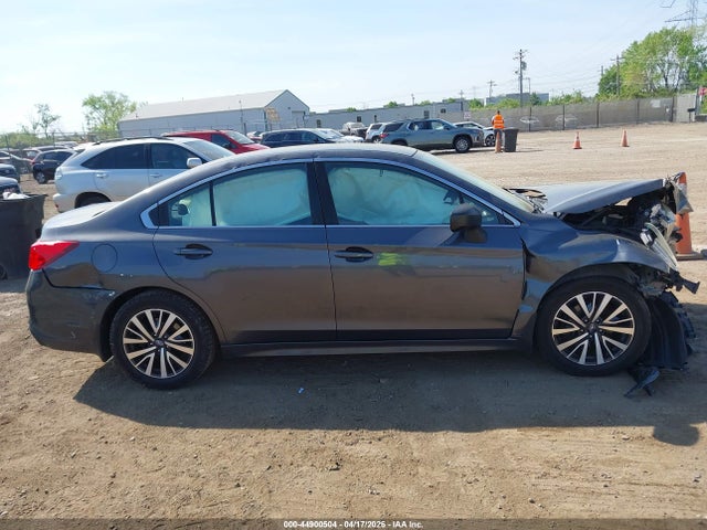 2018 Subaru Legacy 2.5i მანქანა იყიდება აუქციონზე, vin: 4S3BNAB66J3019668, აუქციონის ნომერი: 44900504