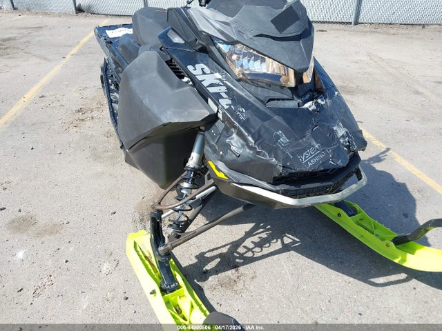 Ski-Doo Snowmobile 2020 2BPSCFLF9LV000289 Image 13
