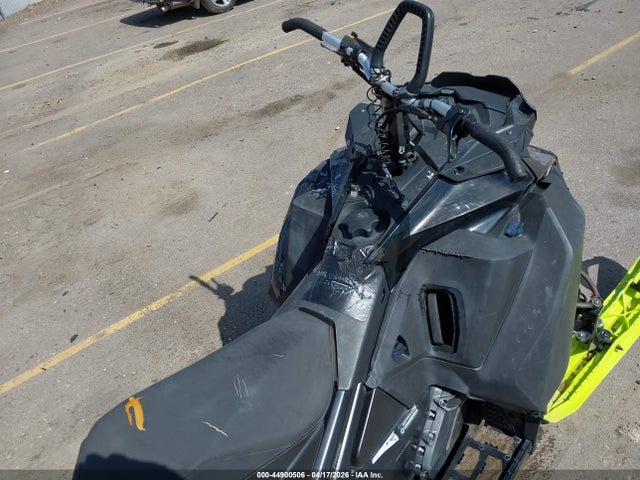 Ski-Doo Snowmobile 2020 2BPSCFLF9LV000289 Image 5