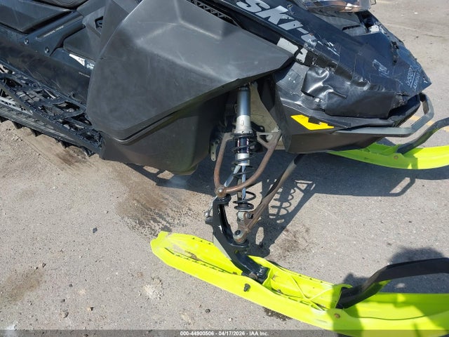 Ski-Doo Snowmobile 2020 2BPSCFLF9LV000289 Image 6