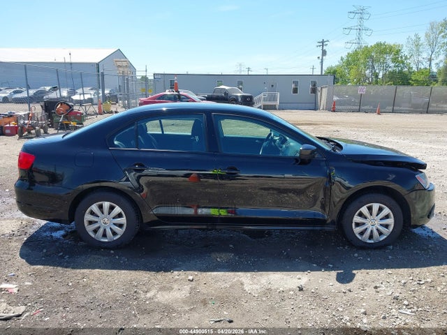Продаж на аукціоні авто 2014 Volkswagen Jetta 2.0l S, vin: 3VW2K7AJXEM320382, номер лоту: 44900515