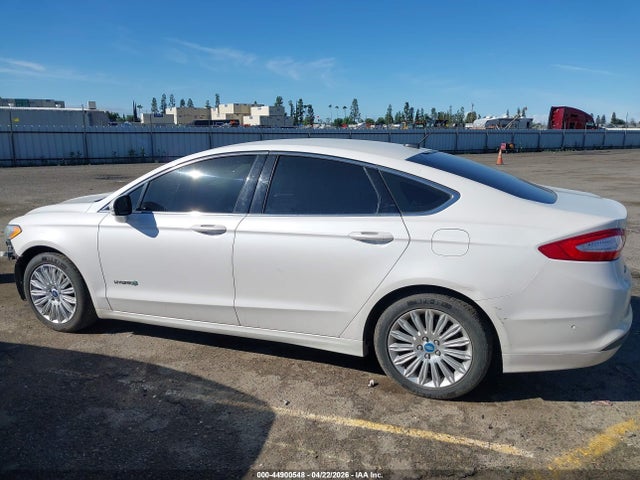 44900548 :رقم المزاد ، 3FA6P0LU3DR157411 vin ، 2013 Ford Fusion Hybrid Se مزاد بيع