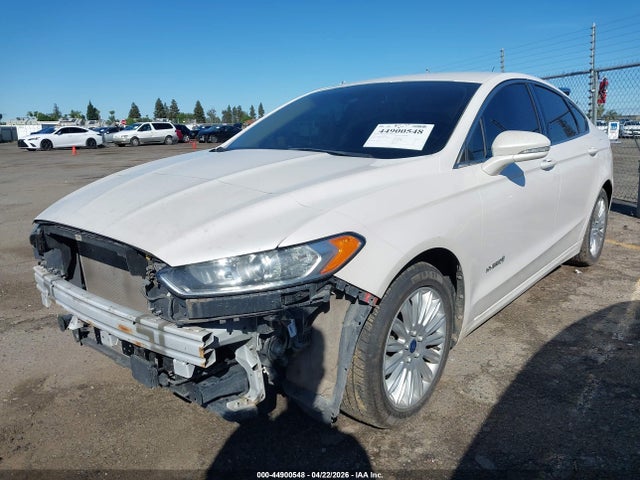 44900548 :رقم المزاد ، 3FA6P0LU3DR157411 vin ، 2013 Ford Fusion Hybrid Se مزاد بيع