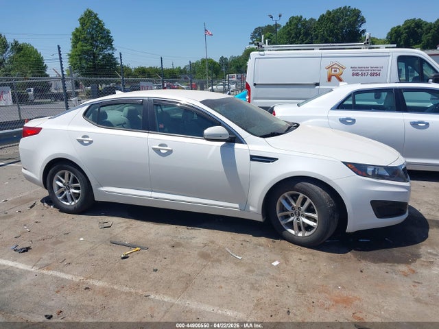 Продажа на аукционе авто 2011 Kia Optima Lx, vin: KNAGM4A75B5124676, номер лота: 44900550