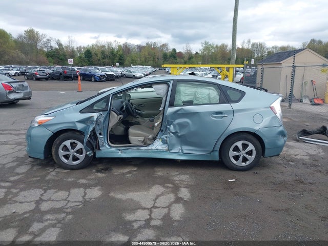 44900579 :رقم المزاد ، JTDKN3DU3F1916635 vin ، 2015 Toyota Prius Three مزاد بيع