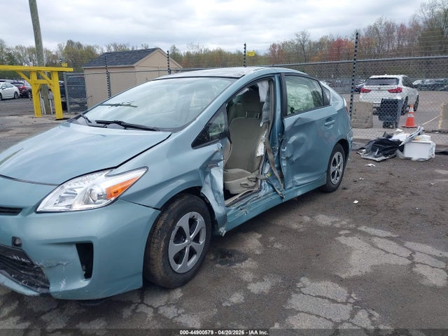 44900579 :رقم المزاد ، JTDKN3DU3F1916635 vin ، 2015 Toyota Prius Three مزاد بيع