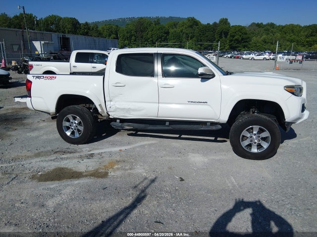 Продаж на аукціоні авто 2016 Toyota Tacoma Trd Sport, vin: 5TFCZ5AN8GX006284, номер лоту: 44900597