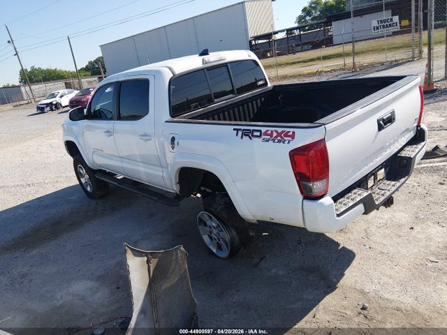 Продаж на аукціоні авто 2016 Toyota Tacoma Trd Sport, vin: 5TFCZ5AN8GX006284, номер лоту: 44900597