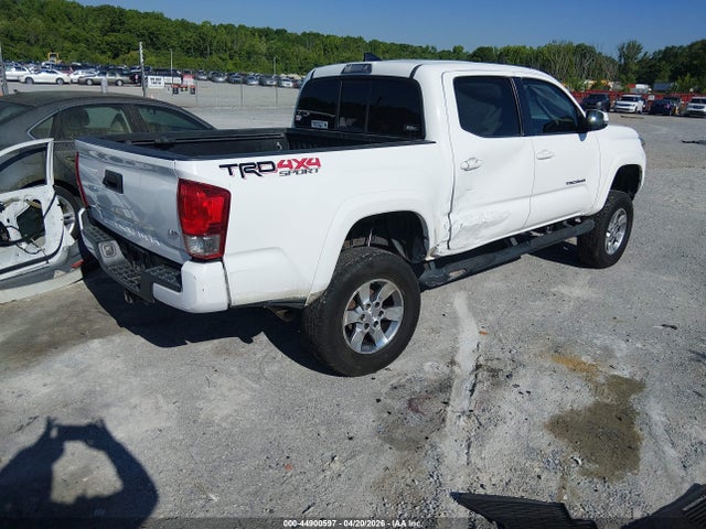 Продаж на аукціоні авто 2016 Toyota Tacoma Trd Sport, vin: 5TFCZ5AN8GX006284, номер лоту: 44900597