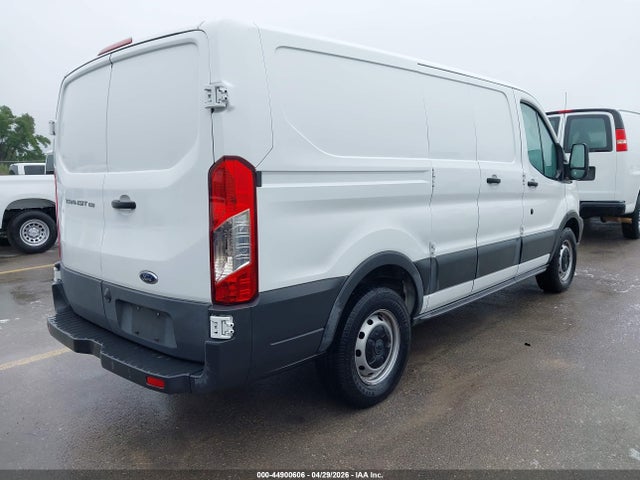 1FTYE1ZM1HKB26576 Ford Transit-150