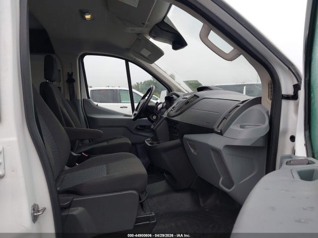 1FTYE1ZM1HKB26576 Ford Transit-150