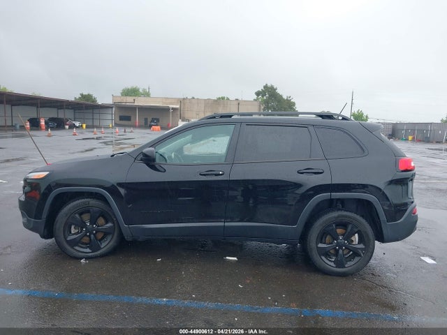 1C4PJLCB2JD560509 Jeep Cherokee Latitude Fwd