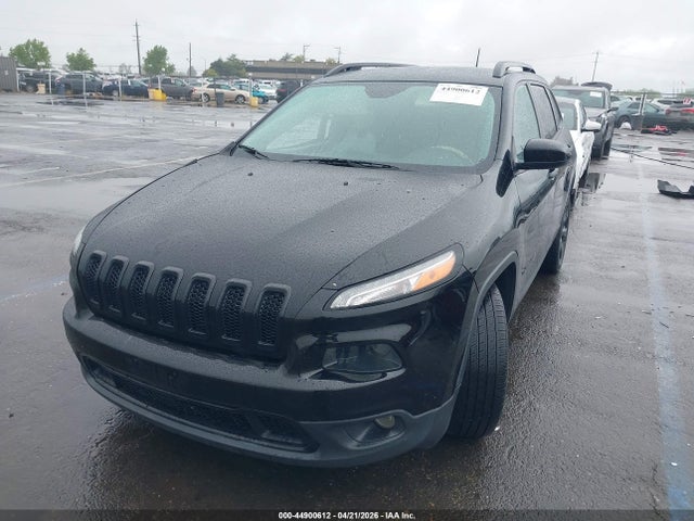 1C4PJLCB2JD560509 Jeep Cherokee Latitude Fwd