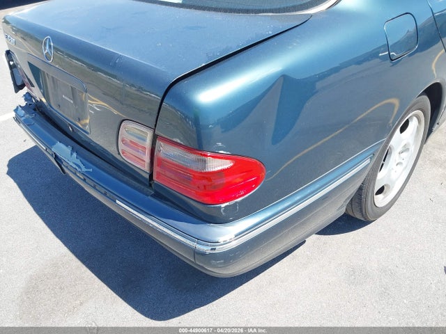 44900617 :رقم المزاد ، WDBJF70J01B204256 vin ، 2001 Mercedes-benz E 430 مزاد بيع
