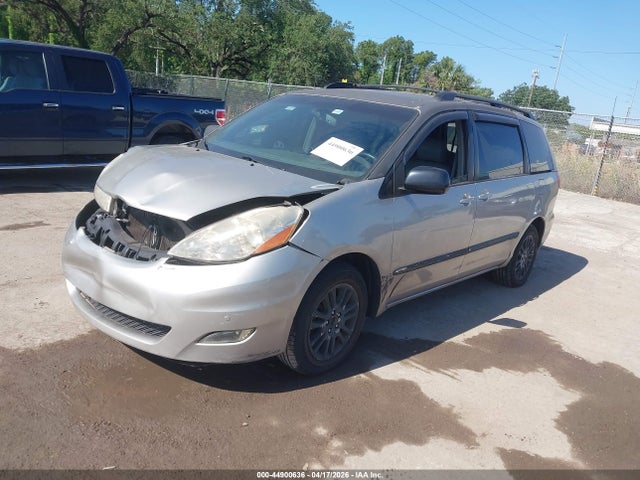 2008 TOYOTA SIENNA 5TDBK22C28S013833 Photo 1