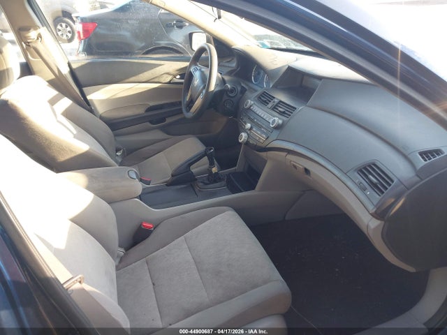 44900687 :رقم المزاد ، 1HGCP2E34AA039923 vin ، 2010 Honda Accord 2.4 Lx مزاد بيع