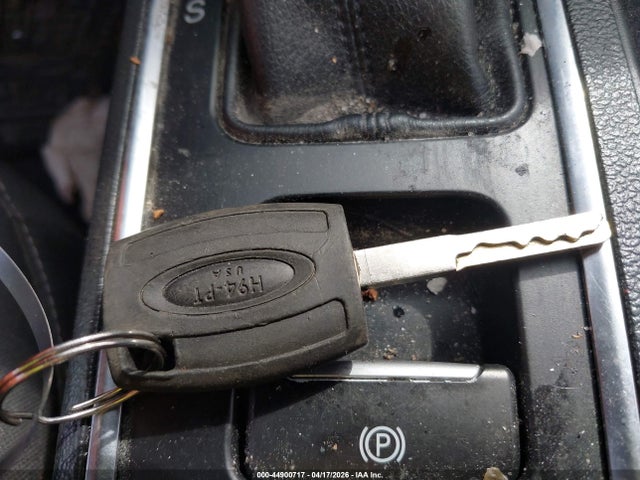 Продажа на аукционе авто 2017 Ford Escape Se, vin: 1FMCU0GD1HUB42853, номер лота: 44900717