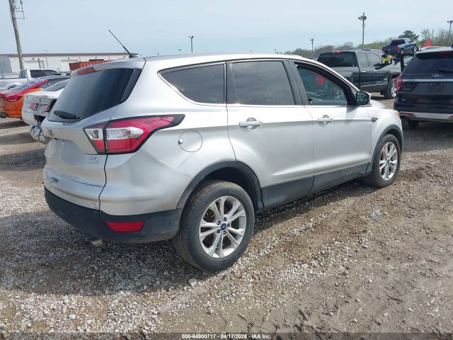 Продажа на аукционе авто 2017 Ford Escape Se, vin: 1FMCU0GD1HUB42853, номер лота: 44900717