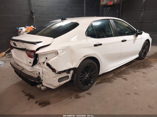 2020 Toyota Camry Se Nightshade Edition მანქანა იყიდება აუქციონზე, vin: 4T1G11AK4LU347311, აუქციონის ნომერი: 44900740