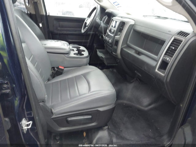 Продаж на аукціоні авто 2019 Ram 1500 Classic Tradesman  4x2 6'4 Box, vin: 1C6RR6FG7KS552789, номер лоту: 44900754