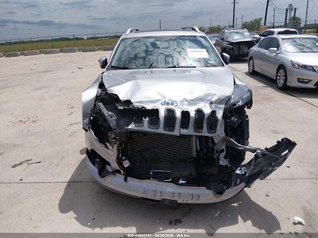 1C4PJLDB2HW623153 Jeep Cherokee Limited Fwd