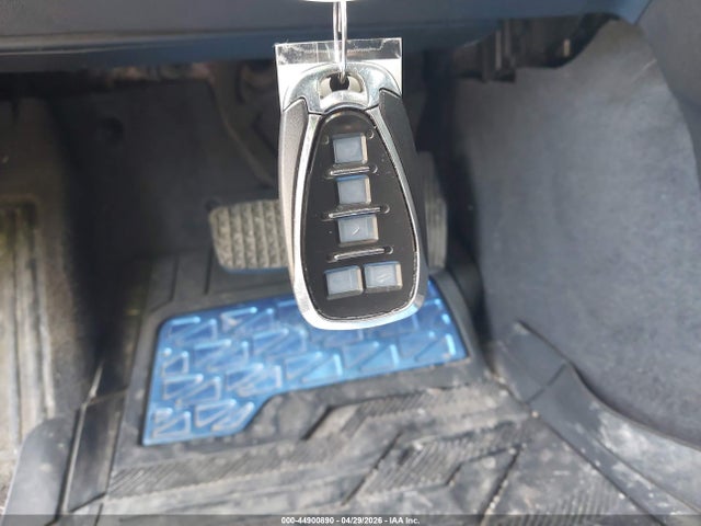 Продажа на аукционе авто 2019 Chevrolet Malibu Lt, vin: 1G1ZD5ST3KF152704, номер лота: 44900890