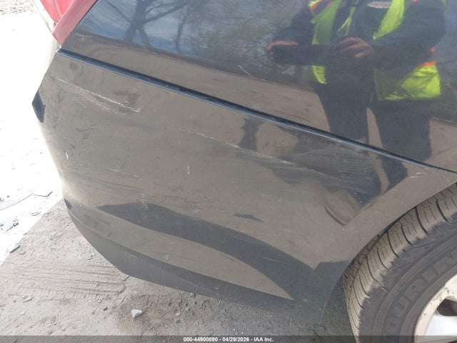 Продажа на аукционе авто 2019 Chevrolet Malibu Lt, vin: 1G1ZD5ST3KF152704, номер лота: 44900890