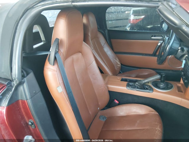 44900895 :رقم المزاد ، JM1NC25F860107392 vin ، 2006 Mazda Mx-5 Grand Touring مزاد بيع