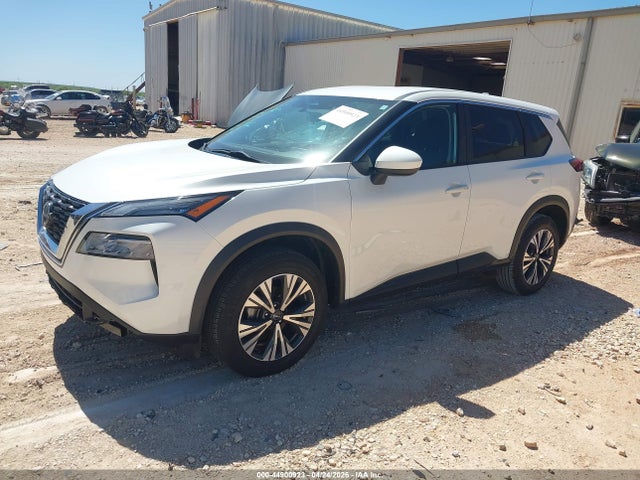 44900923 :رقم المزاد ، 5N1BT3BA8PC902181 vin ، 2023 Nissan Rogue Sv Fwd مزاد بيع