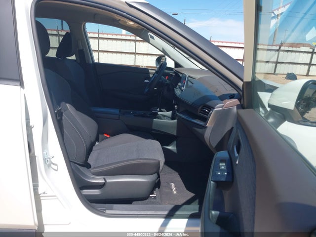 2023 Nissan Rogue Sv Fwd მანქანა იყიდება აუქციონზე, vin: 5N1BT3BA8PC902181, აუქციონის ნომერი: 44900923
