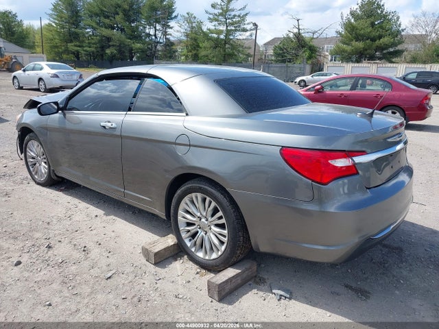 Продажа на аукционе авто 2013 Chrysler 200 Limited, vin: 1C3BCBFG0DN701070, номер лота: 44900932