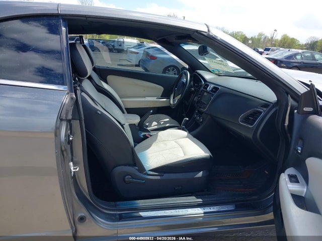 Продажа на аукционе авто 2013 Chrysler 200 Limited, vin: 1C3BCBFG0DN701070, номер лота: 44900932