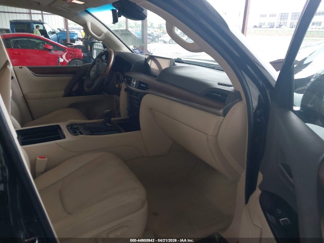 Lexus Lx 570 Two-row 2019 JTJHY7AX0K4309850 Image 3
