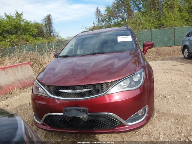 Продаж на аукціоні авто 2017 Chrysler Pacifica Touring-l, vin: 2C4RC1BG4HR611262, номер лоту: 44900951