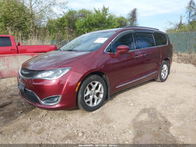 Продаж на аукціоні авто 2017 Chrysler Pacifica Touring-l, vin: 2C4RC1BG4HR611262, номер лоту: 44900951