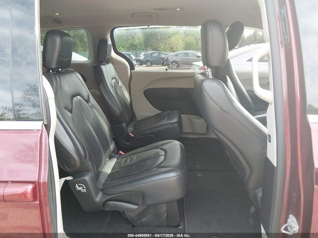 Продаж на аукціоні авто 2017 Chrysler Pacifica Touring-l, vin: 2C4RC1BG4HR611262, номер лоту: 44900951