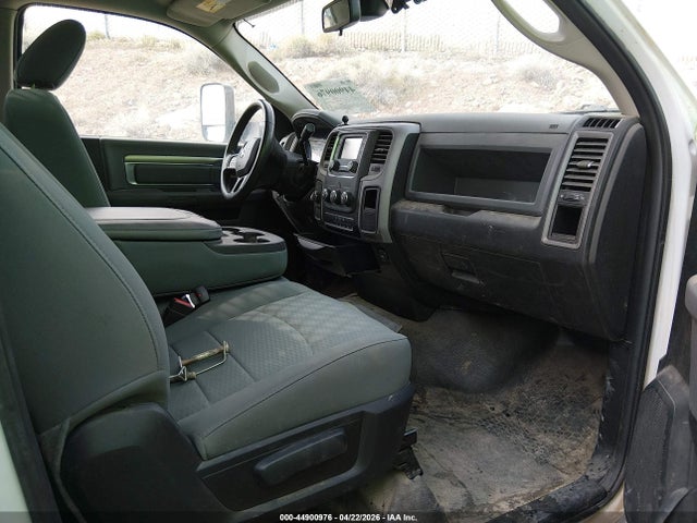 2016 Ram 5500 Chassis Tradesman/slt მანქანა იყიდება აუქციონზე, vin: 3C7WRNDL0GG156291, აუქციონის ნომერი: 44900976