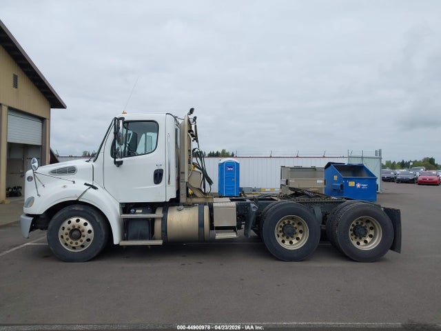 Freightliner M2 112 2017 1FUJC5DVXHHJF0195 Image 17