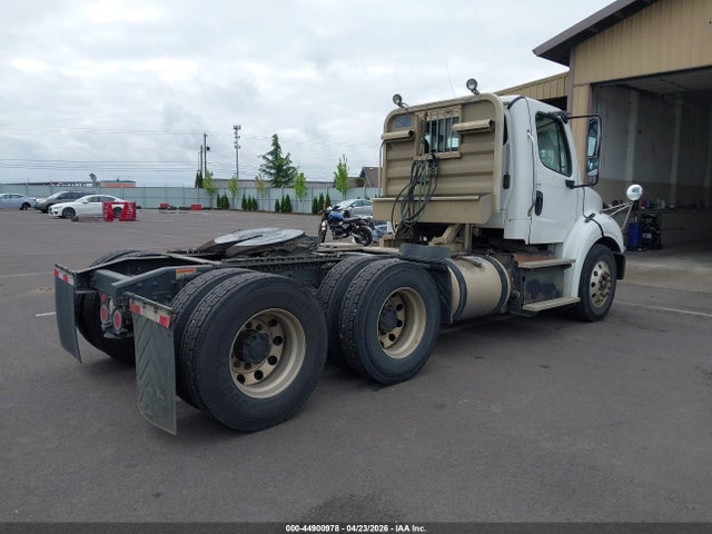 Freightliner M2 112 2017 1FUJC5DVXHHJF0195 Image 4