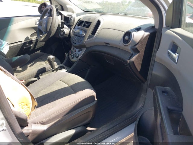 Aukcja sprzedaży 2015 Chevrolet Sonic Lt Auto, vin: 1G1JC5SH5F4174135, numer aukcji: 44901001