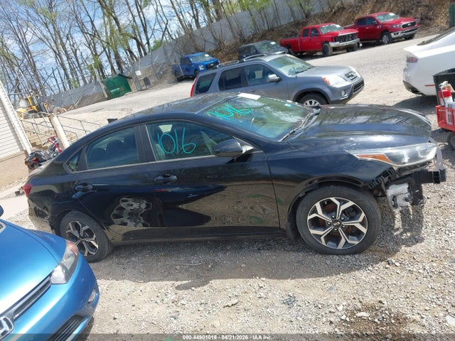 Aukcja sprzedaży 2019 Kia Forte Lxs, vin: 3KPF24AD4KE130841, numer aukcji: 44901016