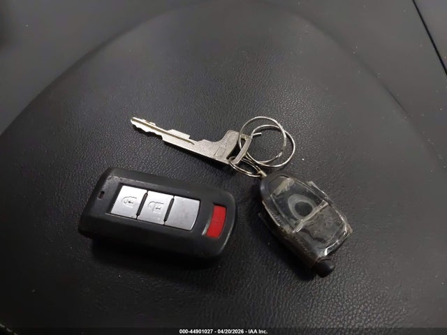 2011 Mitsubishi Outlander Gt მანქანა იყიდება აუქციონზე, vin: JA4JT5AX4BU015529, აუქციონის ნომერი: 44901027