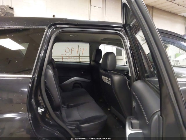 2011 Mitsubishi Outlander Gt მანქანა იყიდება აუქციონზე, vin: JA4JT5AX4BU015529, აუქციონის ნომერი: 44901027
