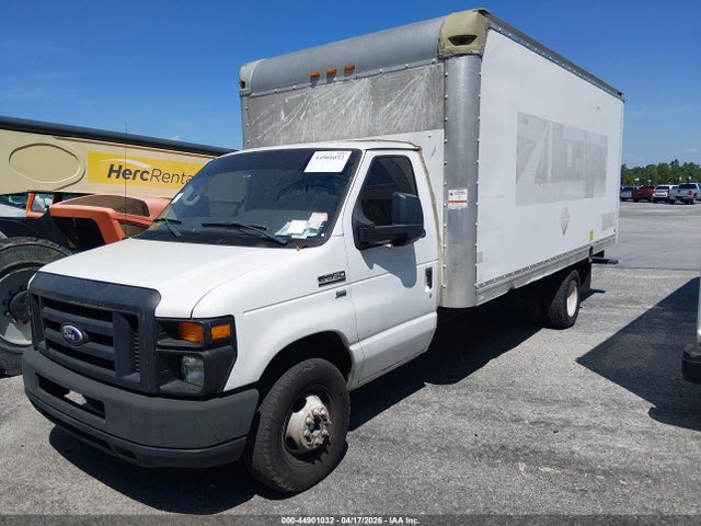 44901032 :رقم المزاد ، 1FDWE3FLXFDA22339 vin ، 2015 Ford E-350 Cutaway مزاد بيع