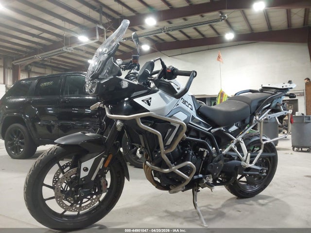 Triumph Motorcycle Tiger 900 Gt 2024 SMTC81DE9RTBS6827 Image 2
