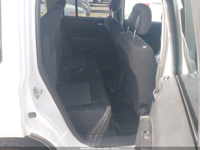 1C4NJRFB5FD183610 Jeep Patriot Latitude