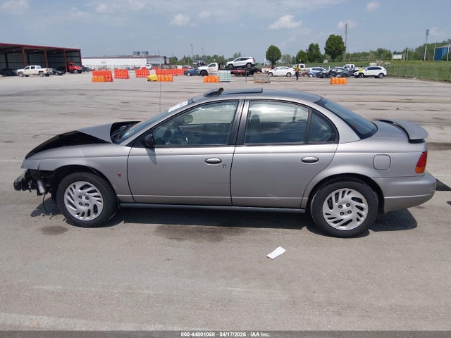 44901068 :رقم المزاد ، 1G8ZK5278WZ138232 vin ، 1998 Saturn Sl2 مزاد بيع