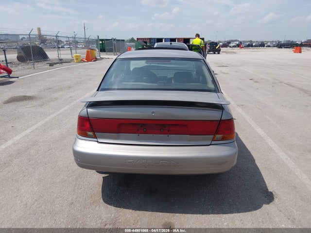 44901068 :رقم المزاد ، 1G8ZK5278WZ138232 vin ، 1998 Saturn Sl2 مزاد بيع